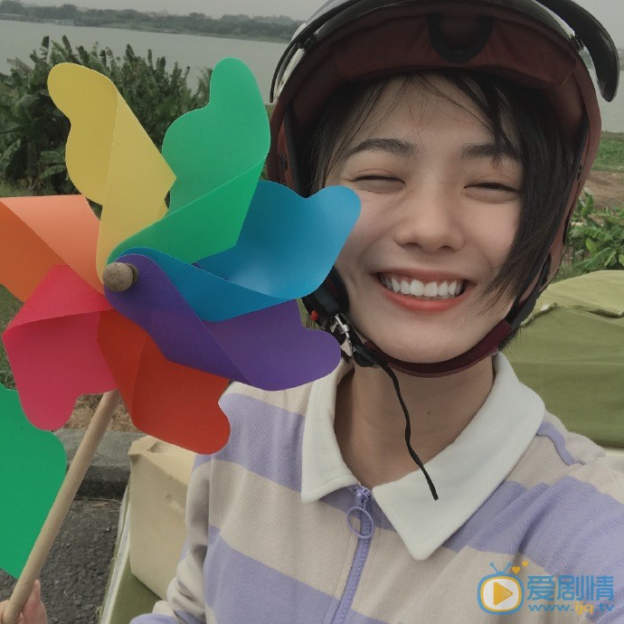 卓君姜日常生活照图片