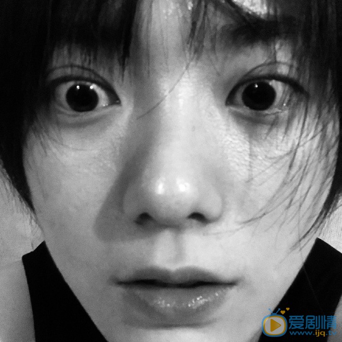 卓君姜黑白写真图片 卓君姜高清写真_卓君姜高清剧照