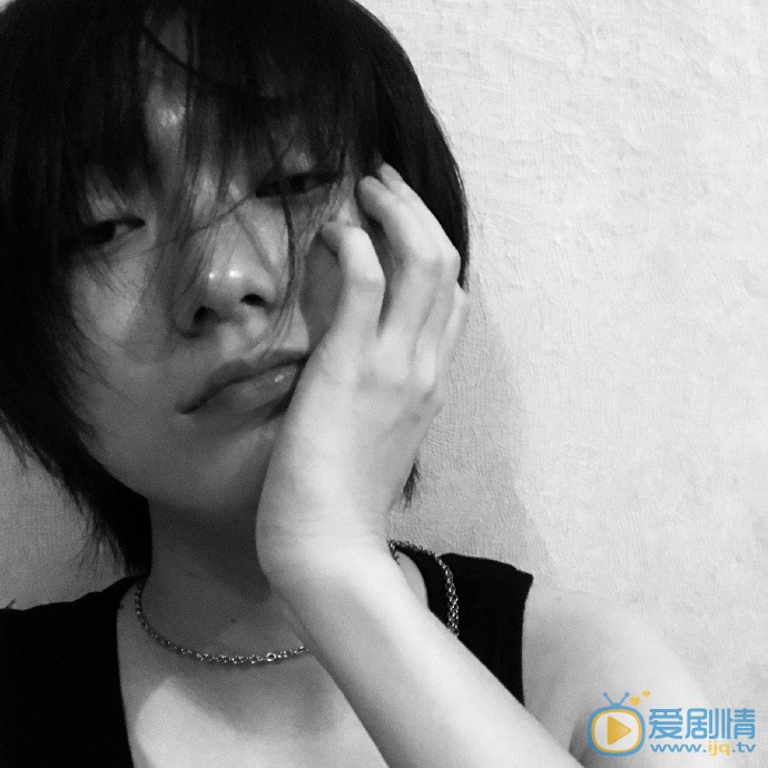 卓君姜黑白写真图片 卓君姜高清写真_卓君姜高清剧照