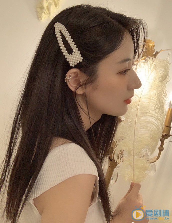 李宇琪自拍照图片集 李宇琪高清写真_李宇琪高清剧照