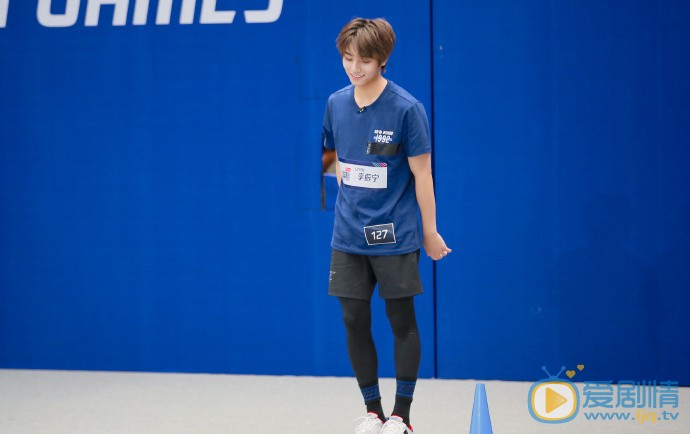 李振宁现场活动照图片 李振宁高清写真_李振宁高清剧照