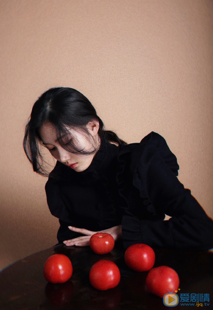 杨彩虹气质写真 杨彩虹高清写真_杨彩虹高清剧照