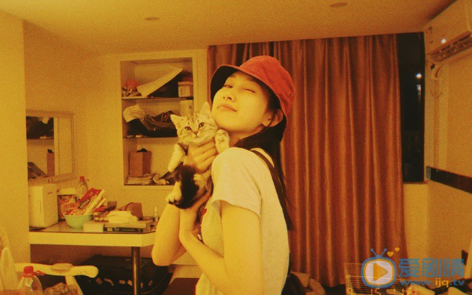杨彩虹日常生活照图片 杨彩虹高清写真_杨彩虹高清剧照