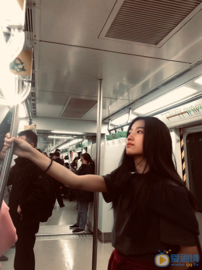 卢昱晓气质写真 卢昱晓高清写真_卢昱晓高清剧照