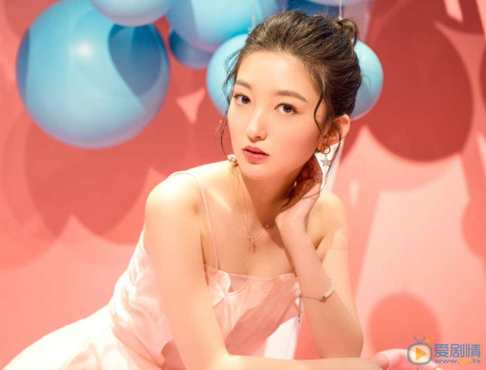 张晗少女写真 张晗高清写真_张晗高清剧照