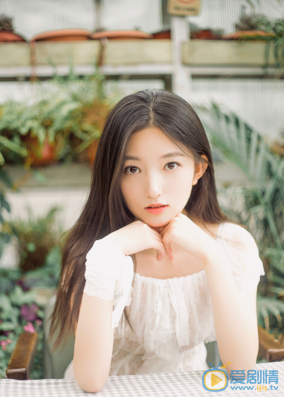 张晗气质写真 张晗高清写真_张晗高清剧照