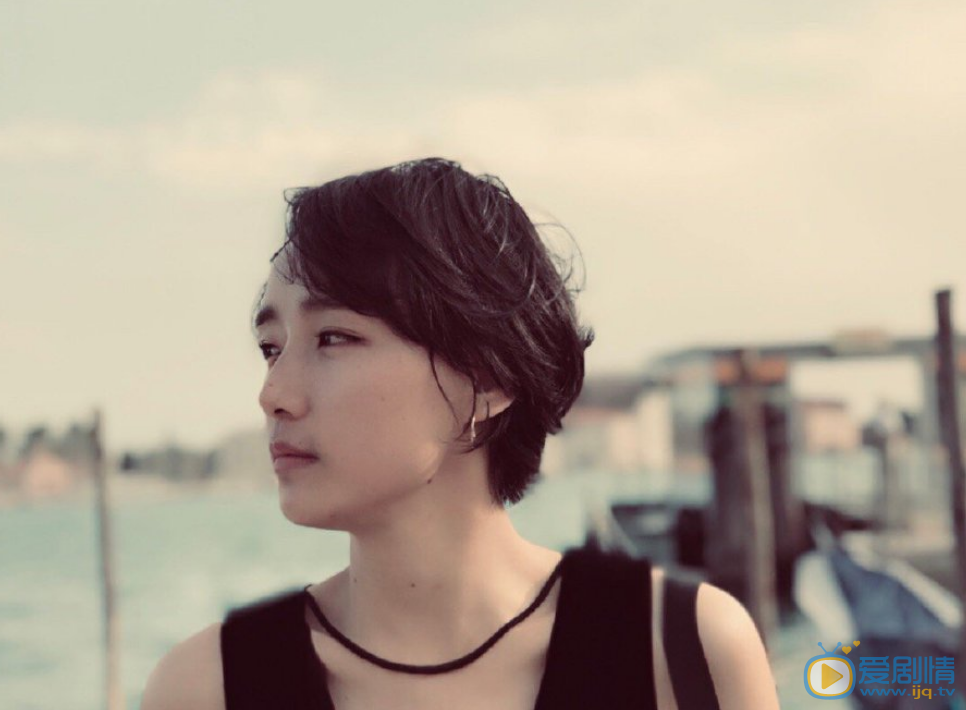 杨秀措酷酷写真 杨秀措高清写真_杨秀措高清剧照