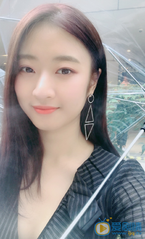张悠然游玩照 张悠然高清写真_张悠然高清剧照