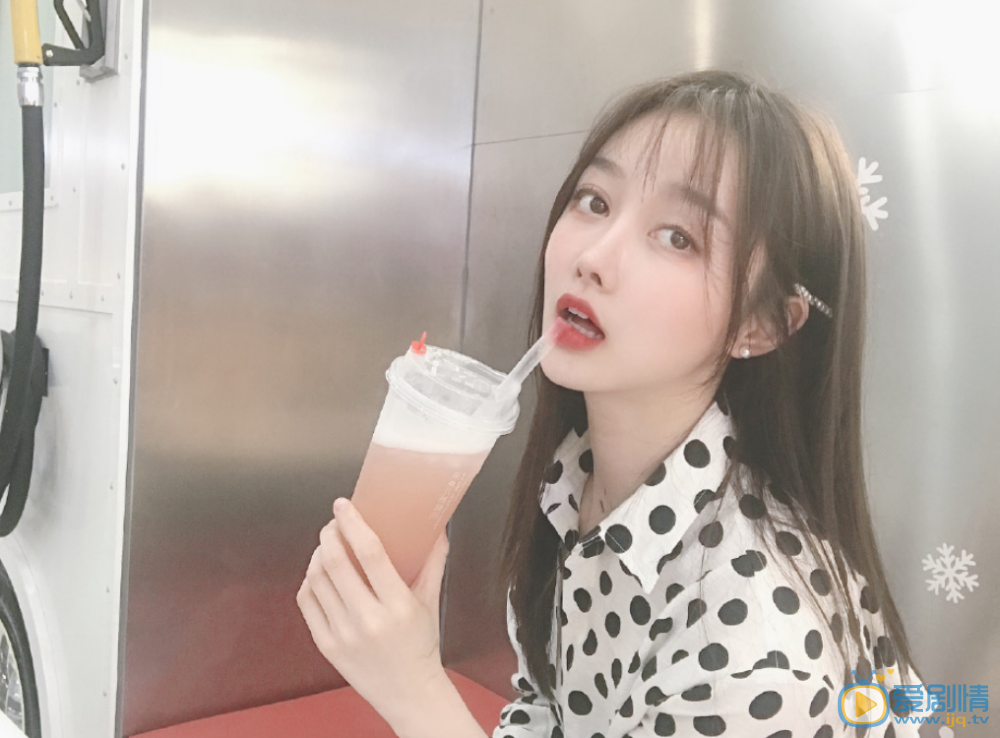 权笑迎性感生活照 权笑迎高清写真_权笑迎高清剧照