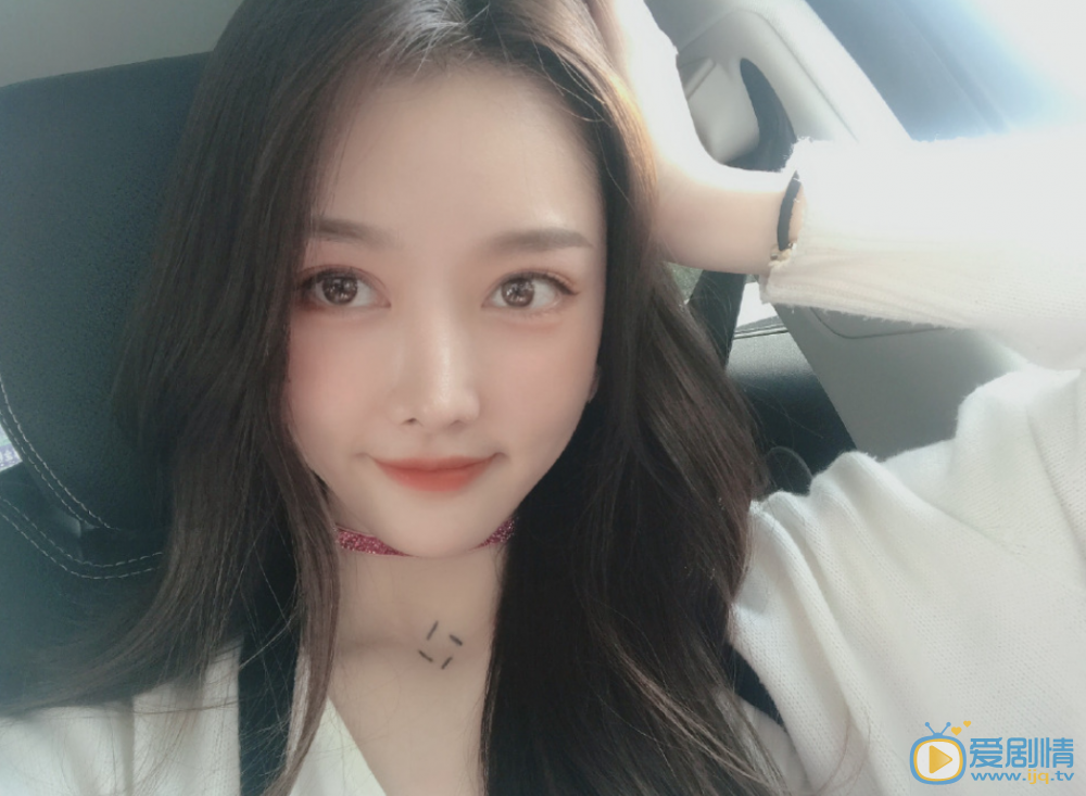 权笑迎性感生活照 权笑迎高清写真_权笑迎高清剧照