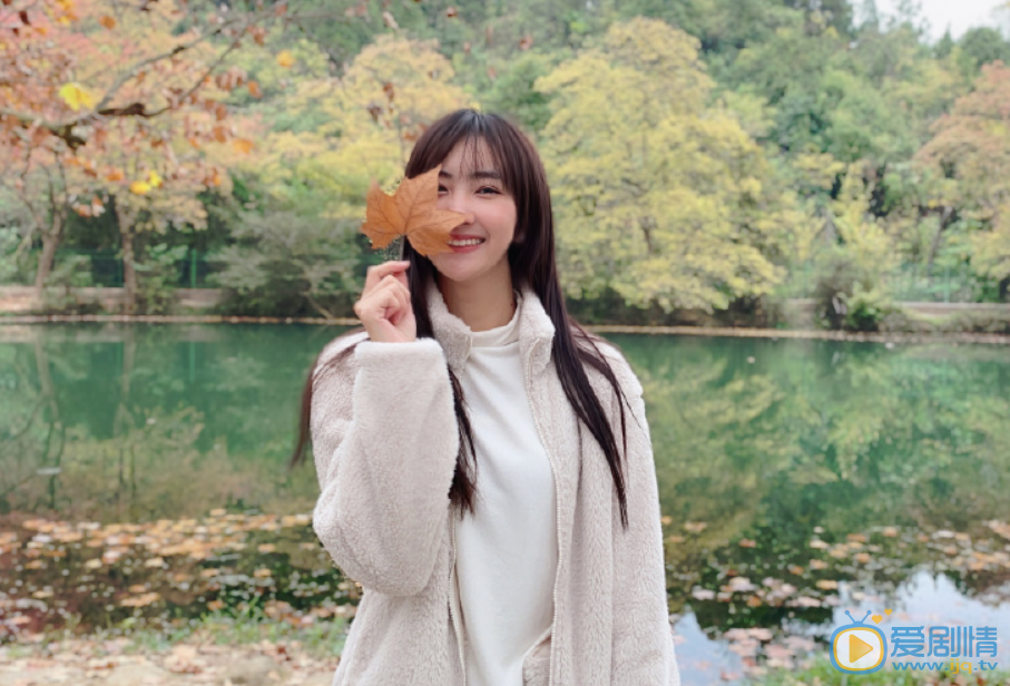 张希雅旅拍游玩照 张希雅高清写真_张希雅高清剧照
