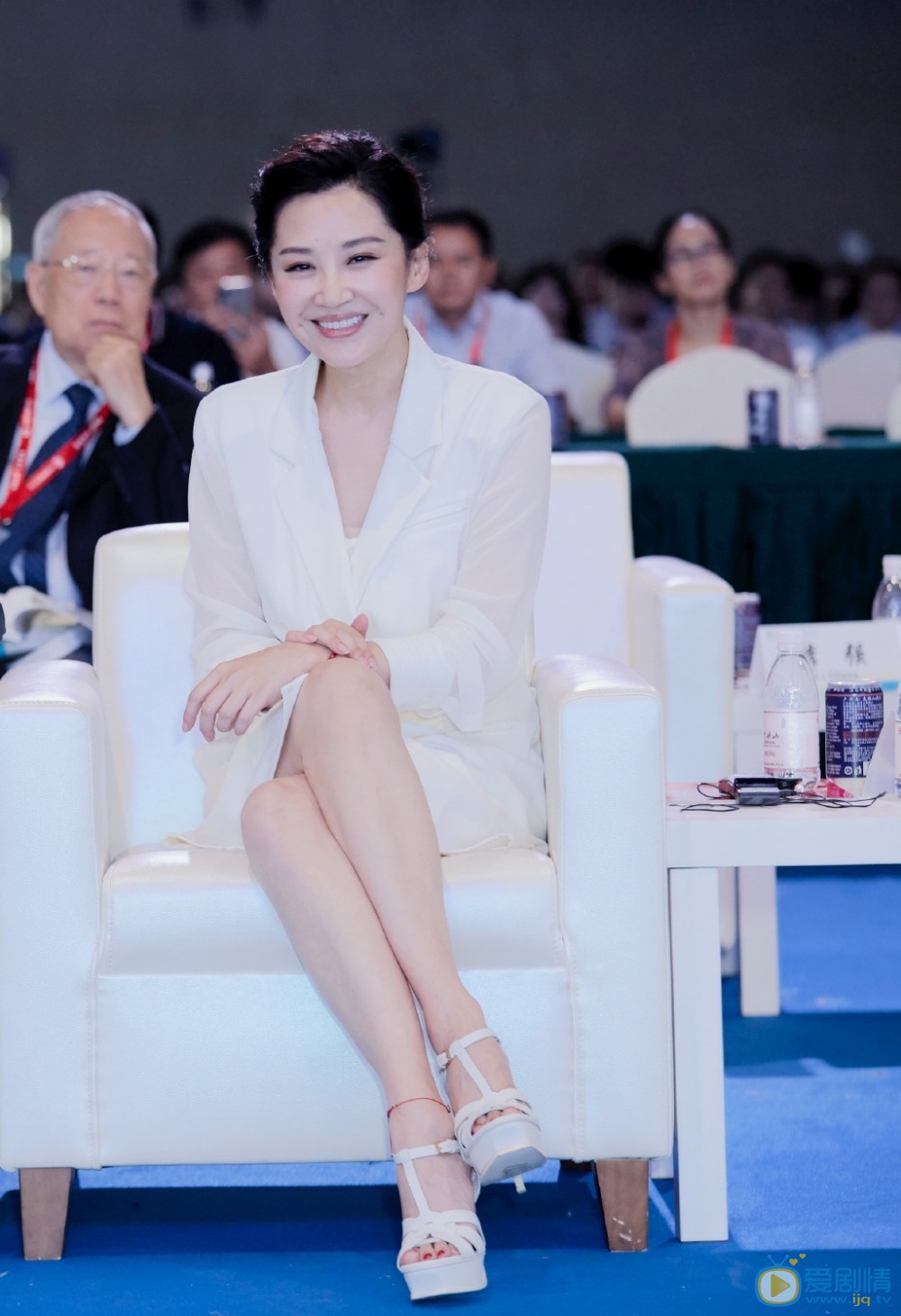 许晴气质活动照图片 许晴高清写真_许晴高清剧照