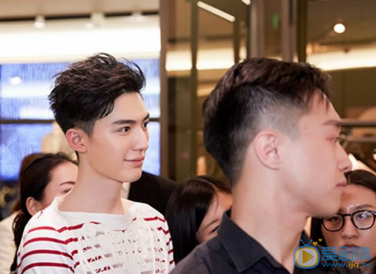 常喆宽出席高级品牌定制会 常喆宽高清写真_常喆宽高清剧照
