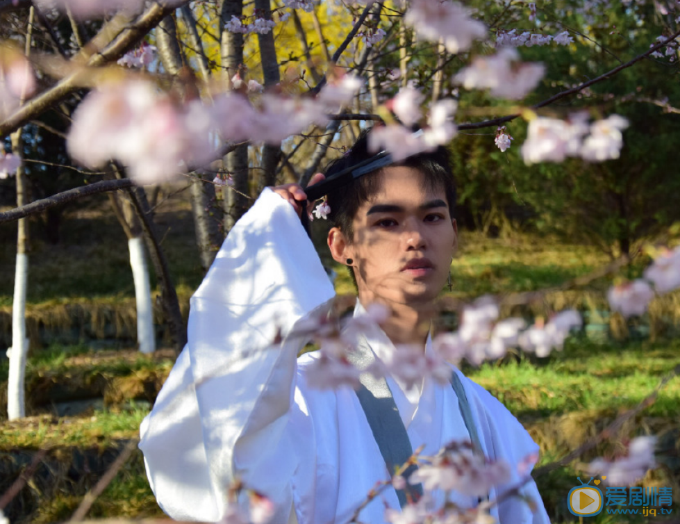 田瑞辉户外写真 田瑞辉高清写真_田瑞辉高清剧照