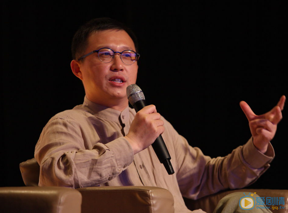 沈东军舞台演讲照 沈东军高清写真_沈东军高清剧照