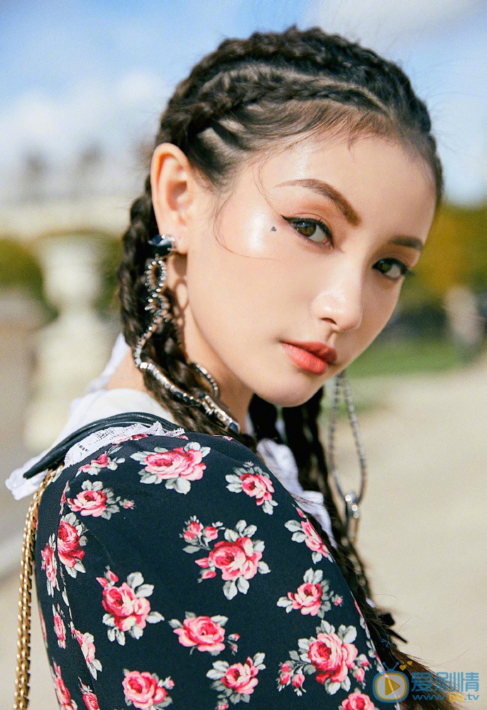 林小宅嘻哈风写真图片集 林小宅高清写真_林小宅高清剧照