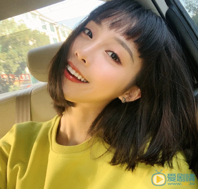 王珮寒甜美自拍照 王珮寒高清写真_王珮寒高清剧照