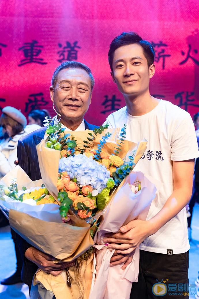 赵倬霆舞台照图片集 赵倬霆高清写真_赵倬霆高清剧照