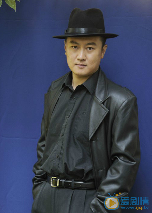 张航警服写真 张航高清写真_张航高清剧照