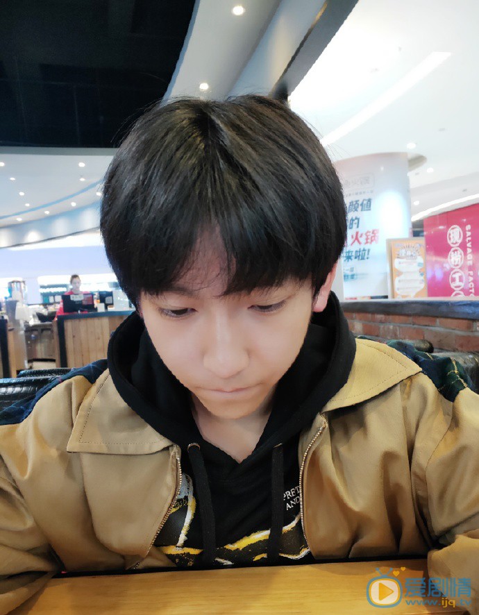 张俊一日常生活照图片集 张俊一高清写真_张俊一高清剧照
