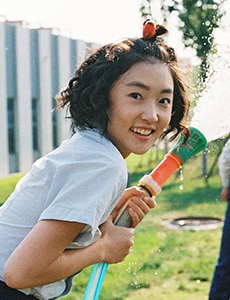 闪光少女是根据什么改编的？结局怎么样？