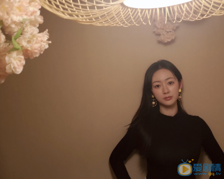 管金麟生活照 管金麟高清写真_管金麟高清剧照