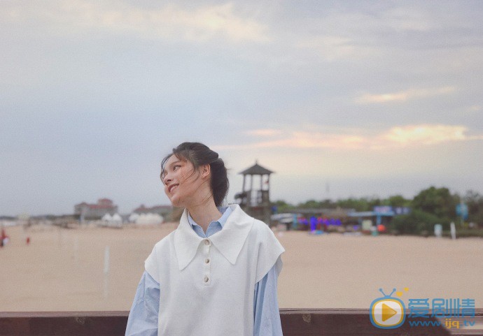 方思畅甜美街景照 方思畅高清写真_方思畅高清剧照