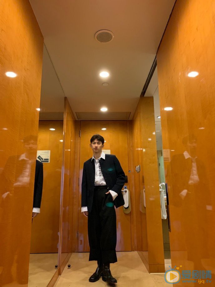 俞彬日常生活照 俞彬高清写真_俞彬高清剧照