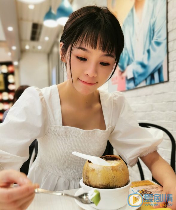 邓诗韵生活照 邓诗韵高清写真_邓诗韵高清剧照