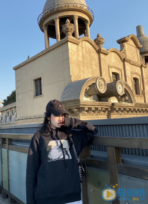 王美琪旅拍照图片 王美琪高清写真_王美琪高清剧照