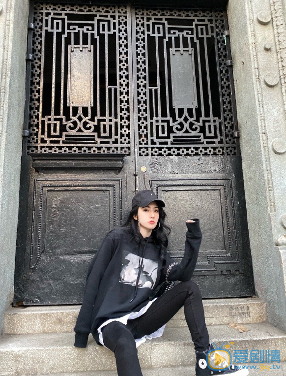 王美琪旅拍照图片 王美琪高清写真_王美琪高清剧照