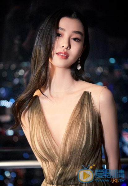 陈瑜时尚性感写真图片