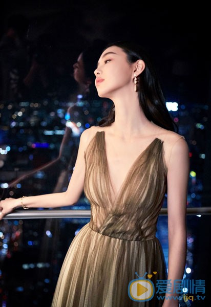 陈瑜时尚性感写真图片 陈瑜高清写真_陈瑜高清剧照