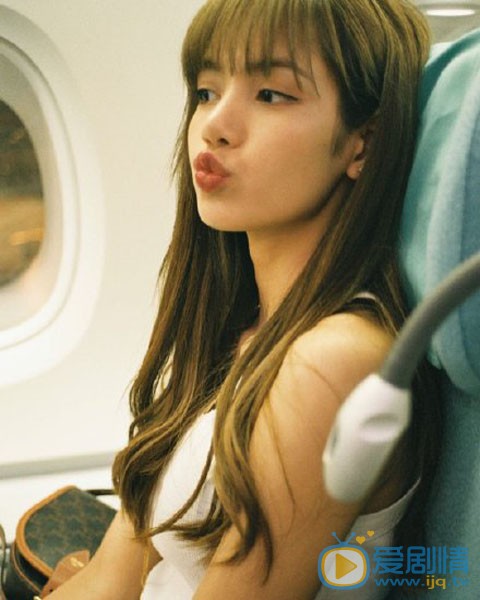 Lisa时尚甜美照 Lisa高清写真_Lisa高清剧照