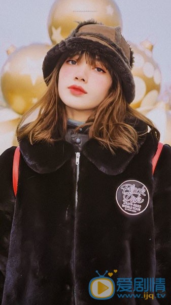 Lisa时尚甜美照 Lisa高清写真_Lisa高清剧照