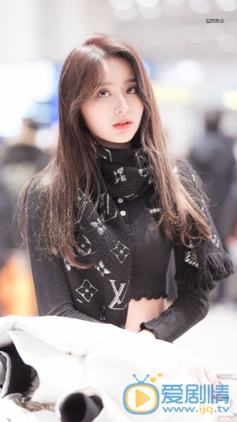 金子涵甜美机场照 金子涵高清写真_金子涵高清剧照