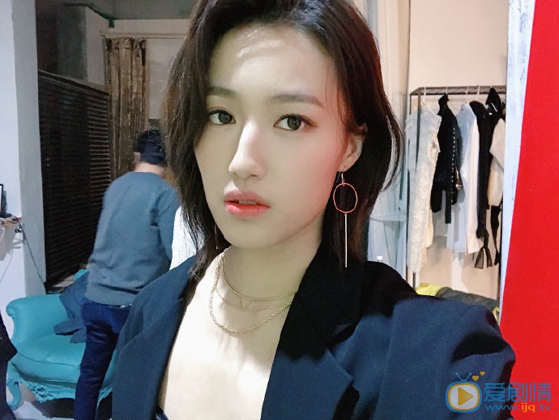 吴卓凡自拍照图片 吴卓凡高清写真_吴卓凡高清剧照