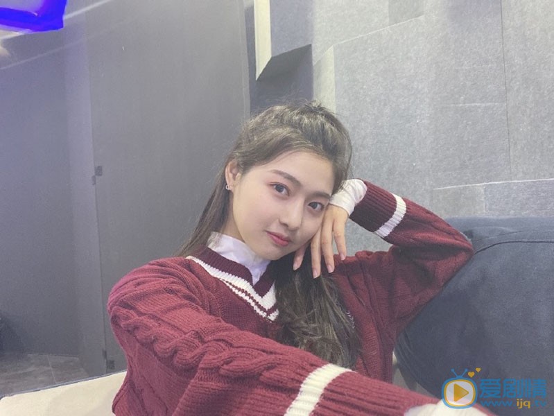 张馨允日常生活照图片 张馨允高清写真_张馨允高清剧照