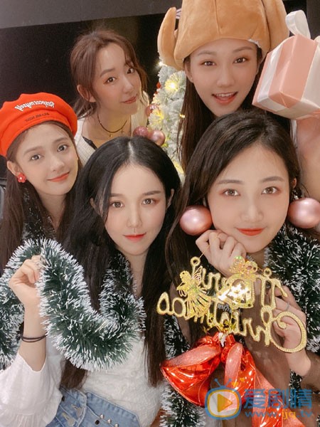 李保怡日常生活照图片 李保怡高清写真_李保怡高清剧照
