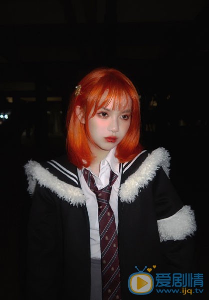 杨淳圣诞装扮 杨淳高清写真_杨淳高清剧照