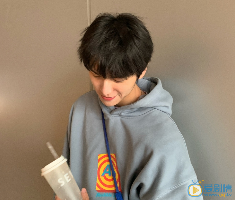 罗杰生活照 罗杰高清写真_罗杰高清剧照