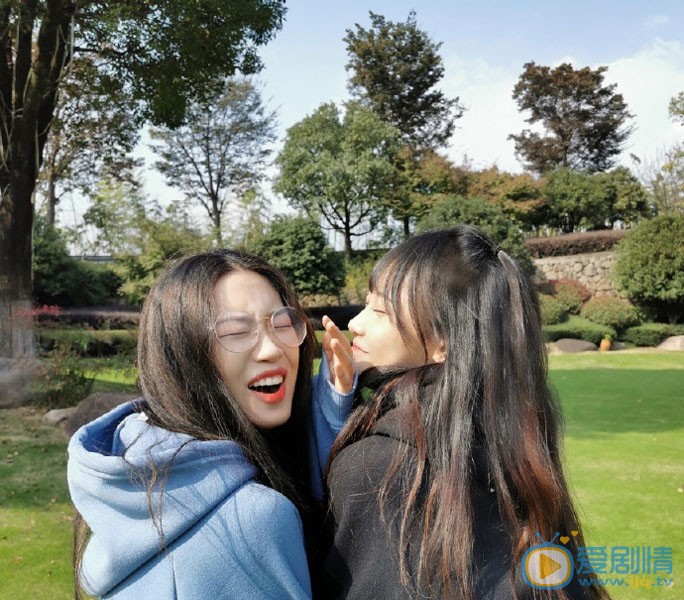 乐靓日常生活照图片 乐靓高清写真_乐靓高清剧照