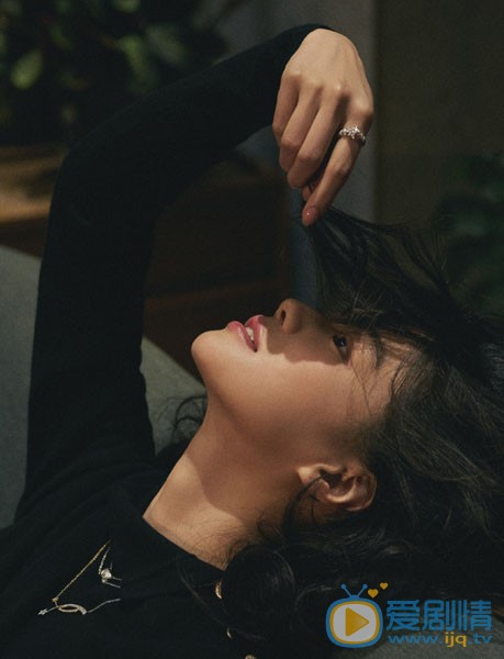 李蔓瑄黑白照图片 李蔓瑄高清写真_李蔓瑄高清剧照