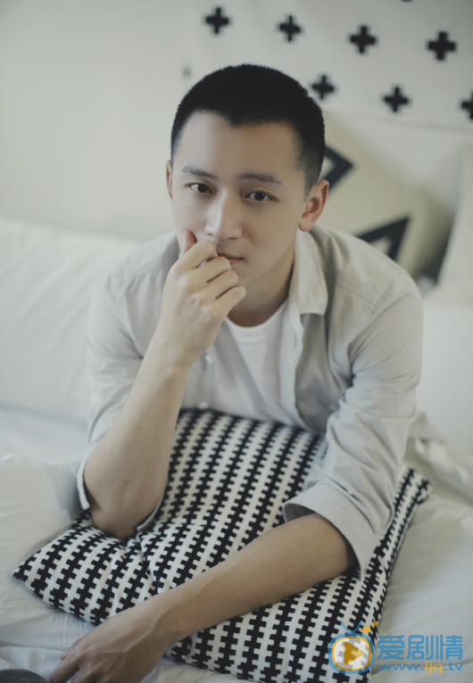 何其炜写真图片 何其炜高清写真_何其炜高清剧照