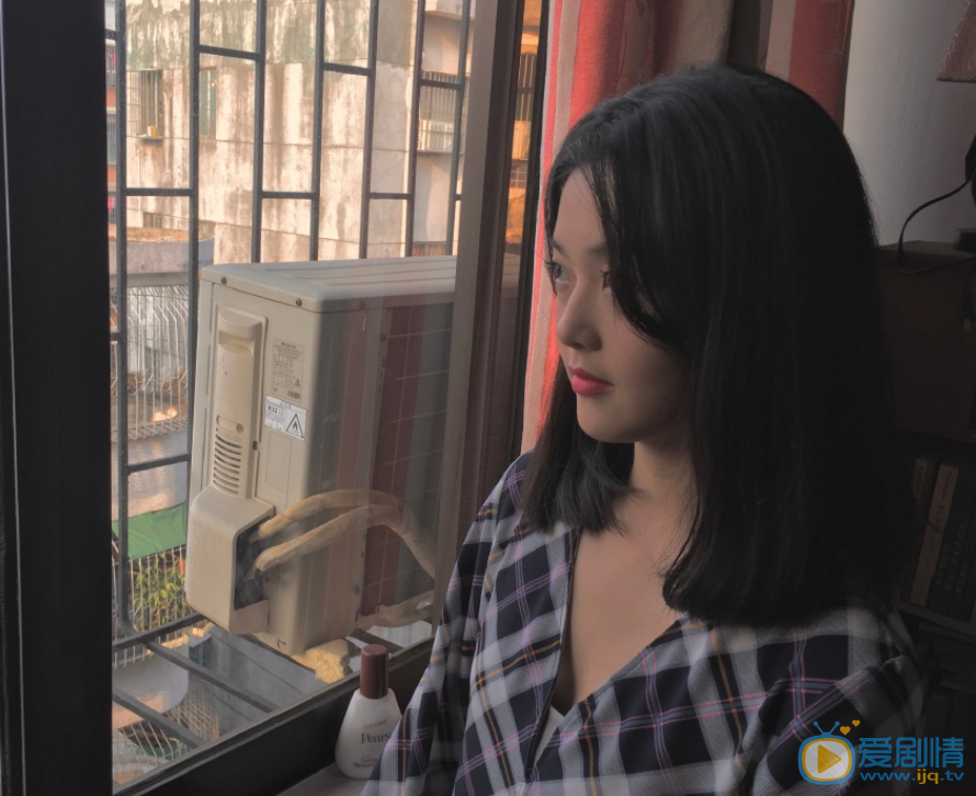 成止微生活照 成止微高清写真_成止微高清剧照