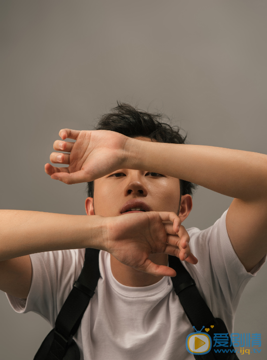 卢勉达高清写真 卢勉达高清写真_卢勉达高清剧照