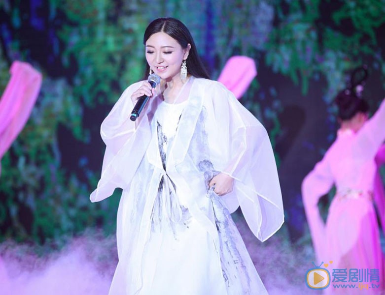 刘珂矣舞台照图片 刘珂矣高清写真_刘珂矣高清剧照