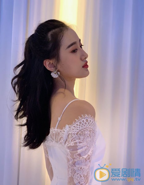 李源冰性感照图片 李源冰高清写真_李源冰高清剧照