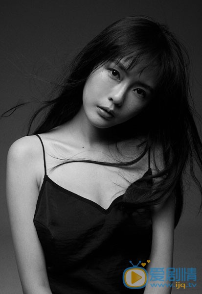 王心嫚黑白写真图片 王心嫚高清写真_王心嫚高清剧照
