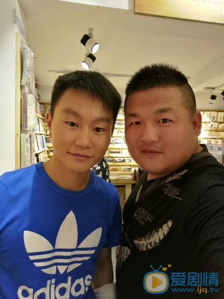 李冲日常生活照图片 李冲高清写真_李冲高清剧照
